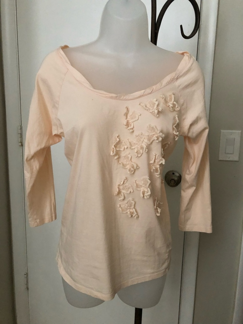 GAP Peach 3/4 length Scoop Neck Top with Appliqué